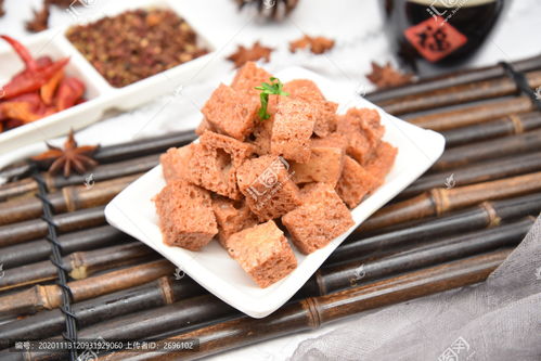 卤面筋图片素材下载 食品餐饮素材下的小吃美食图片素材