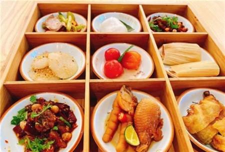 吃遍大连 风靡川渝的街头小吃，每一家都有独特风味