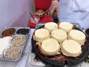 网罗地道小吃 吴江美食节传统小吃暨农副产品联展开展